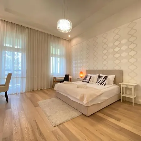 Romantic Riverview Bestern Szegedin Exterior foto