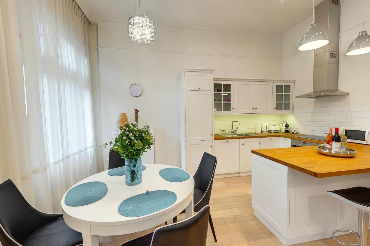 Apartment Romantic Riverview Bestern