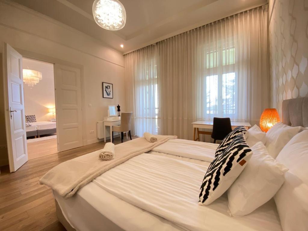 Romantic Riverview Bestern *